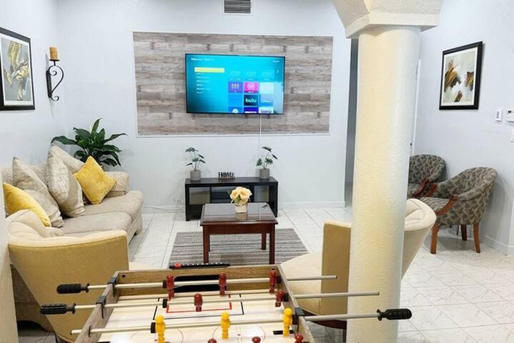 Amazing & Cozy Duplex Near Zoo Miami ! Βίλα Εξωτερικό φωτογραφία