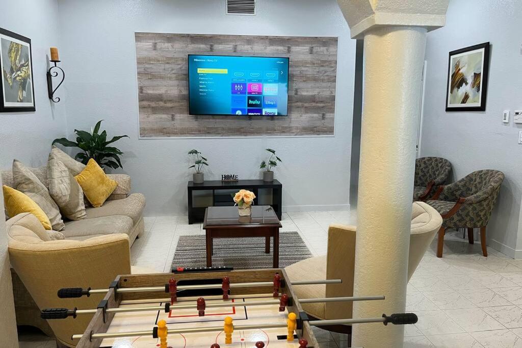 Amazing & Cozy Duplex Near Zoo Miami ! Βίλα Εξωτερικό φωτογραφία
