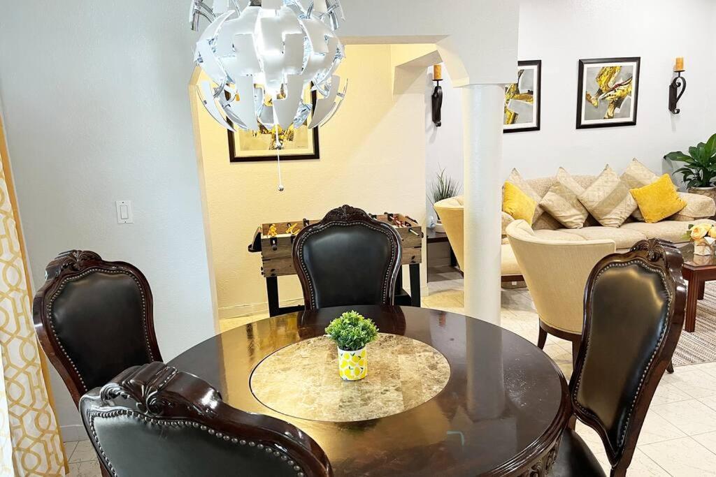 Amazing & Cozy Duplex Near Zoo Miami ! Βίλα Εξωτερικό φωτογραφία