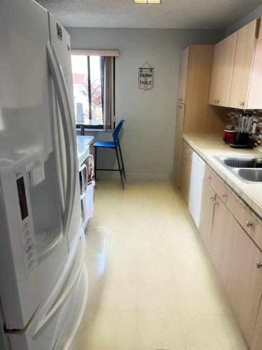 Amazing & Cozy Duplex Near Zoo Miami ! Βίλα Εξωτερικό φωτογραφία