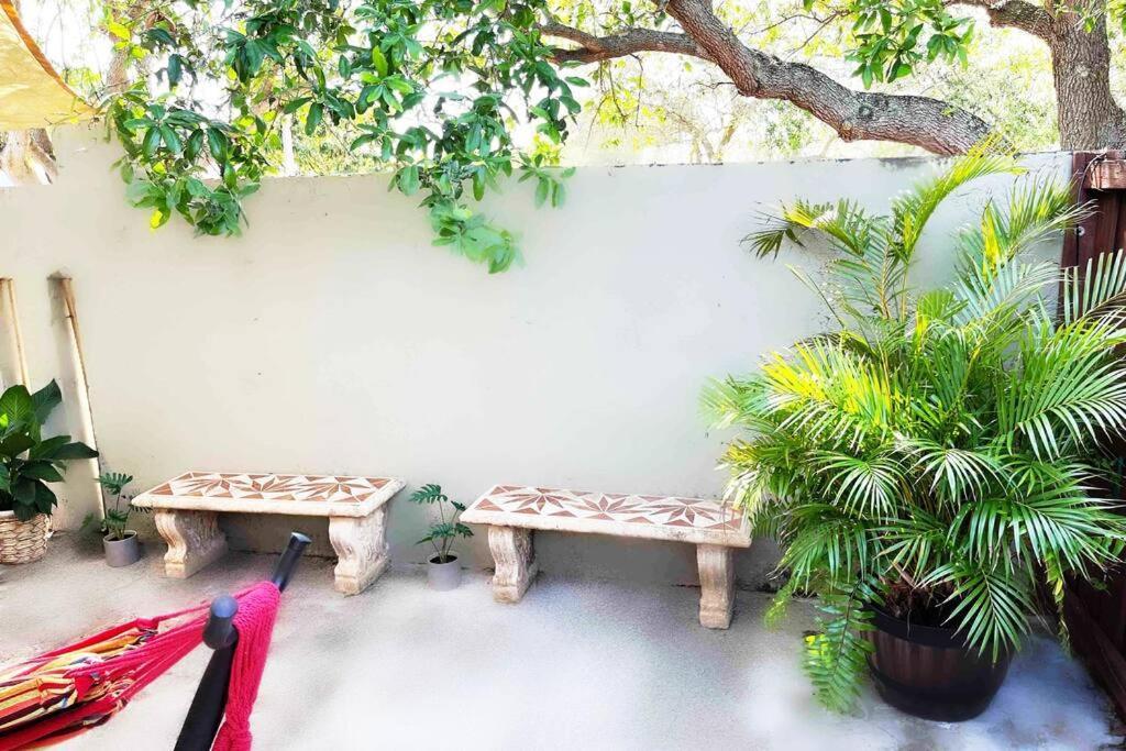 Amazing & Cozy Duplex Near Zoo Miami ! Βίλα Εξωτερικό φωτογραφία